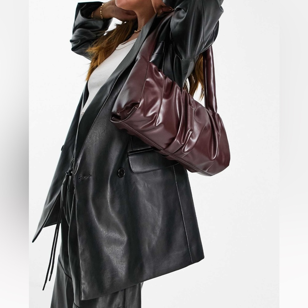 NWT/NIB- RUCHED SHOULDER BAG in CHOCOLATE